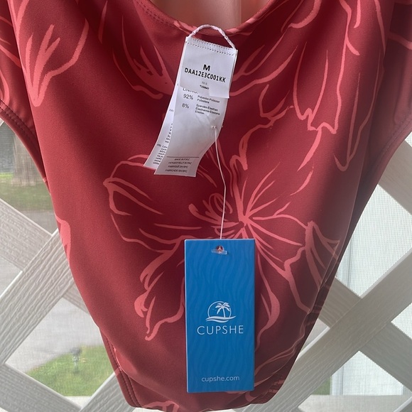 Cupshe Deep V-Neck Open Crisscross Back One-Piece - Picture 9 of 10